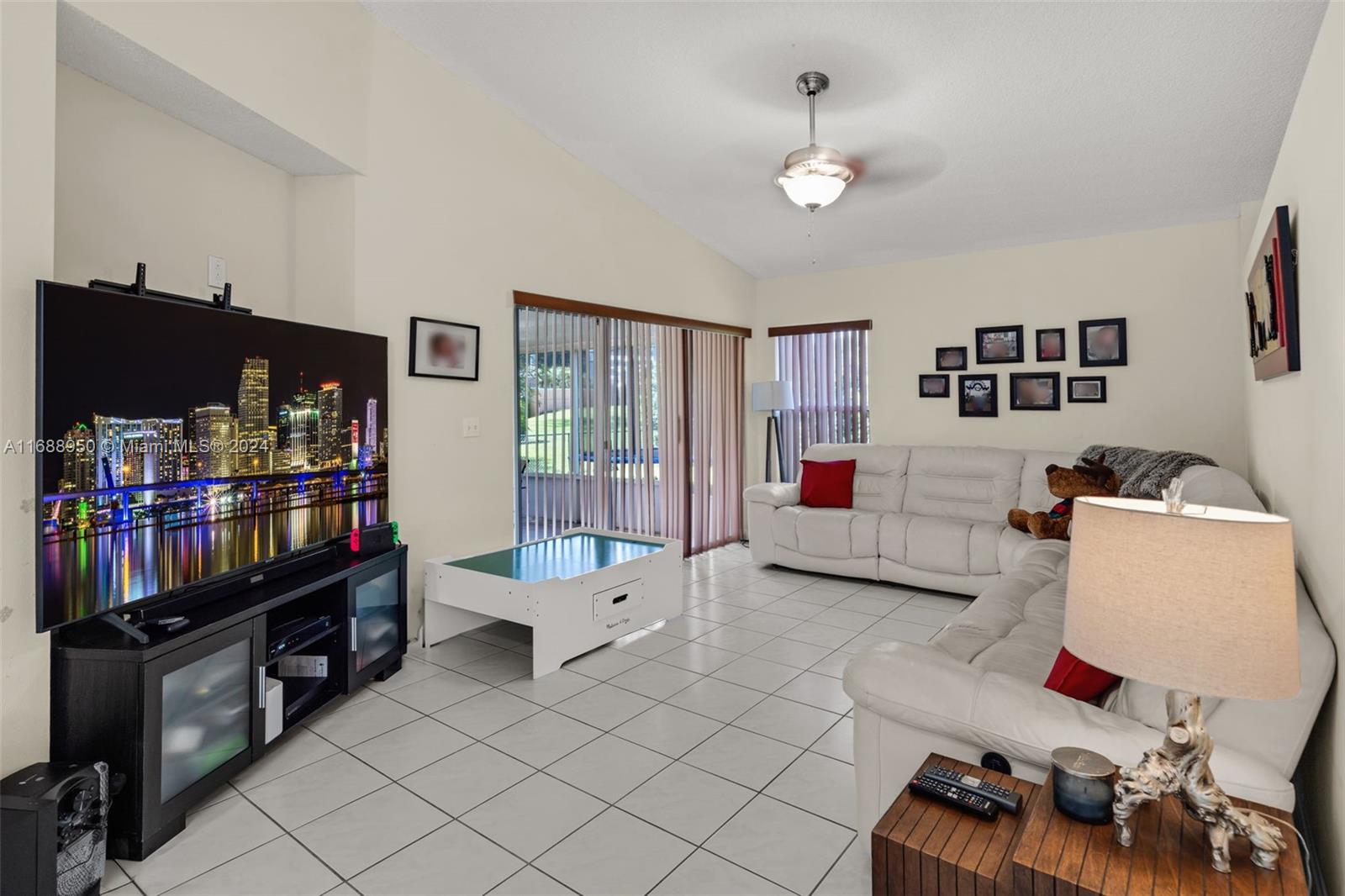 20780 NW 1st St, Pembroke Pines, Florida image 6