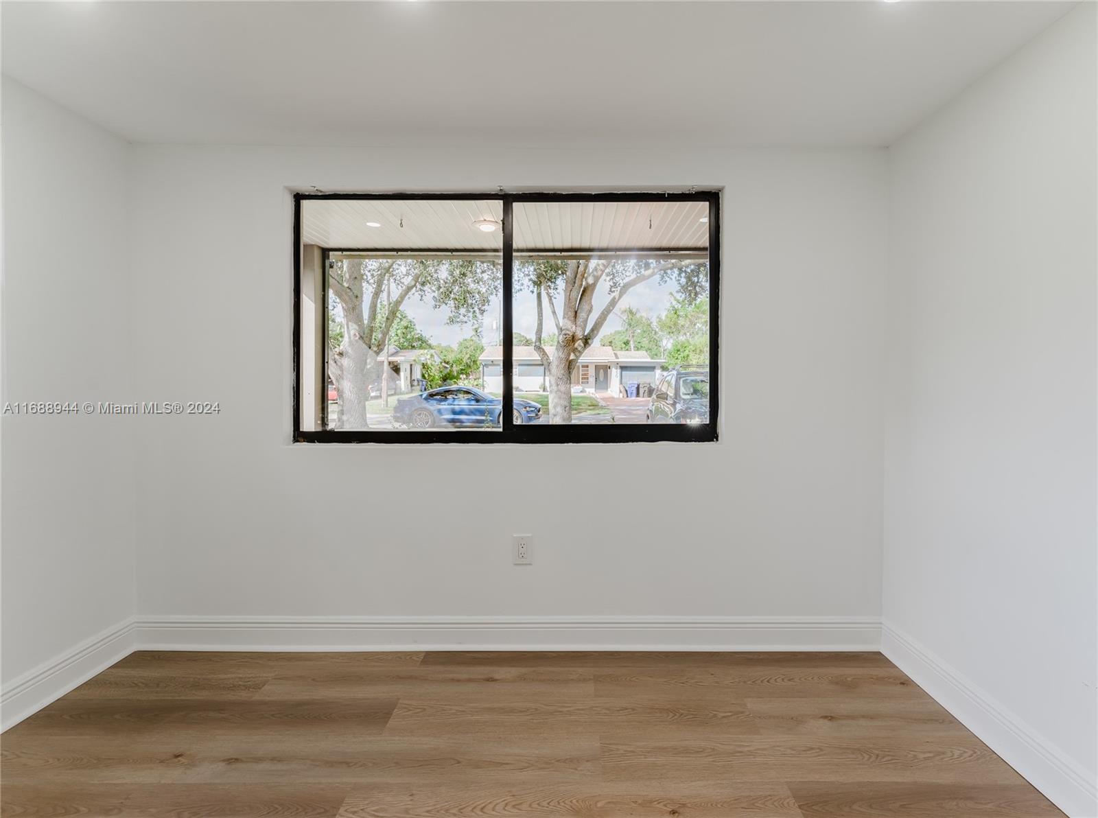 2331 N 57th Way, Hollywood, Florida image 17