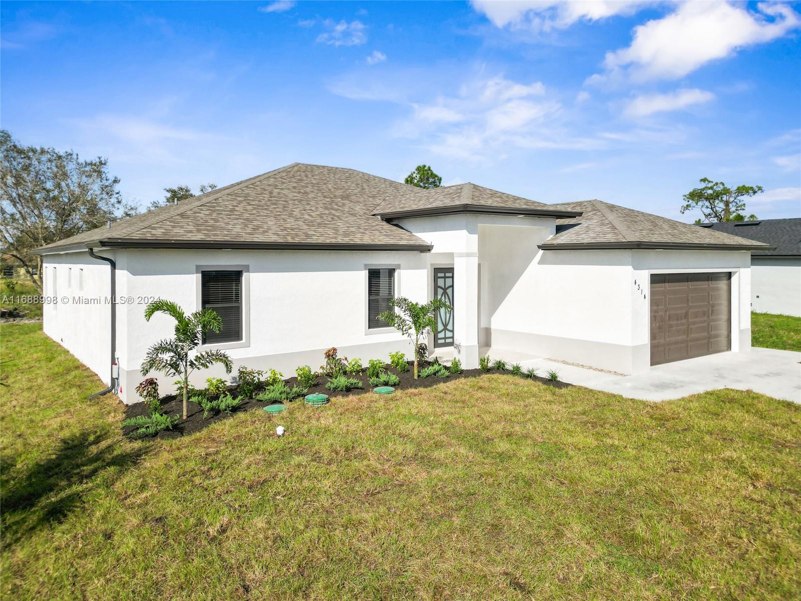 4314 10th St Sw, Lehigh Acres, Florida image 3