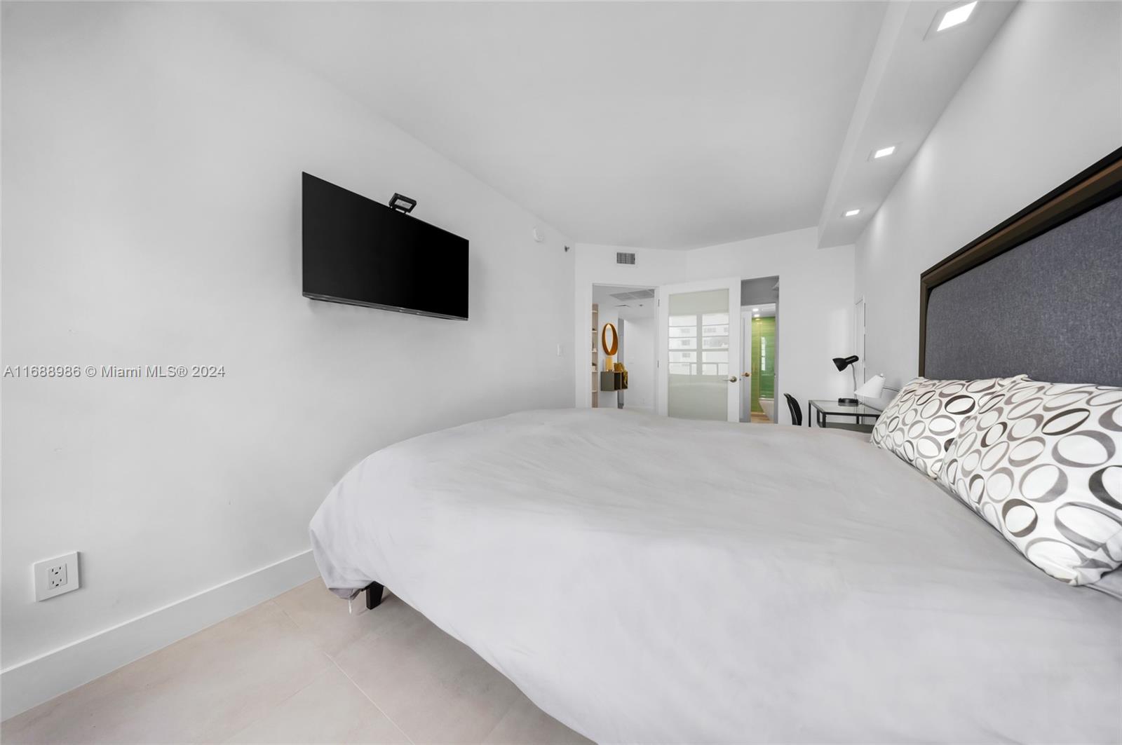 100 Lincoln Rd #539, Miami Beach, Florida image 16