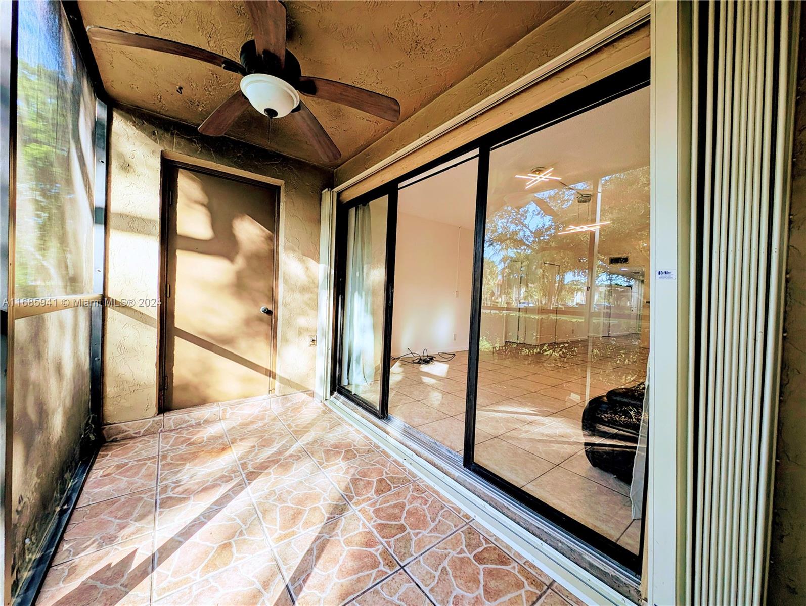 310 Lakeview Dr #105, Weston, Florida image 19