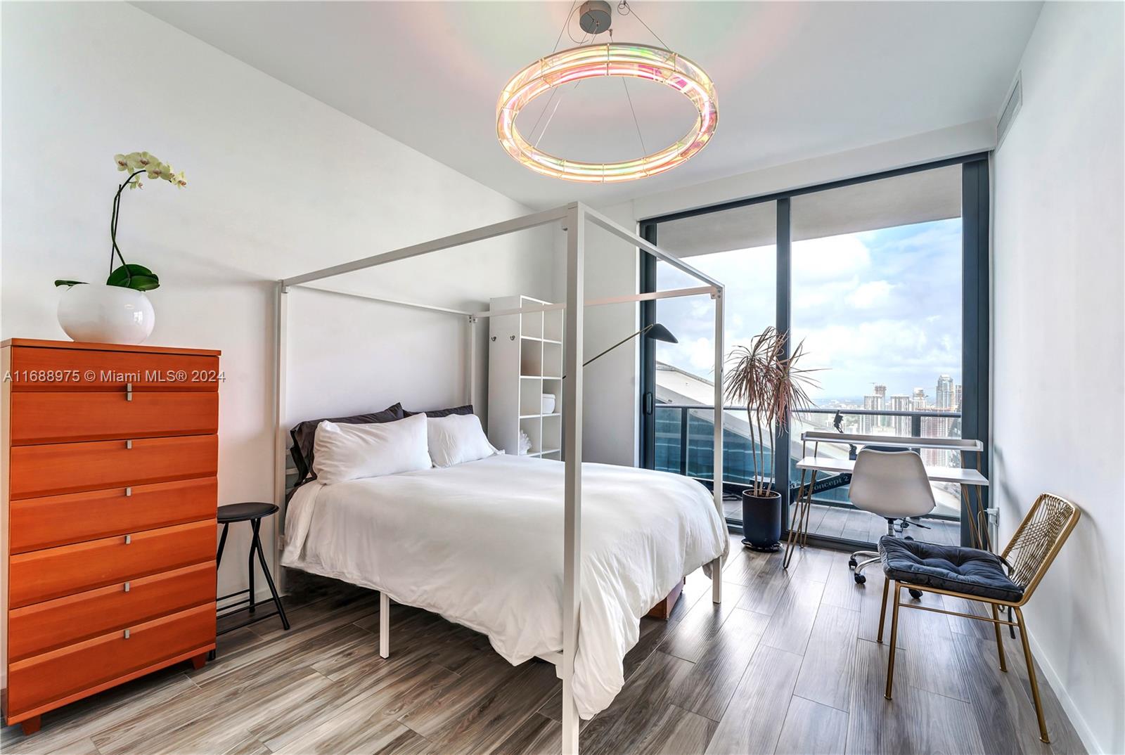801 S Miami Ave #5105, Miami FL 33130