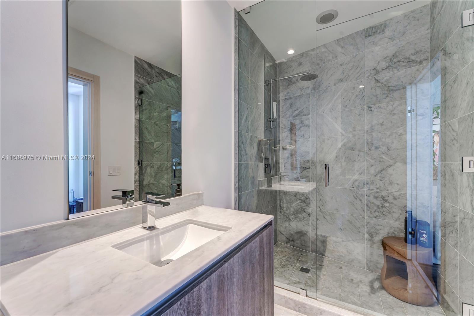 801 S Miami Ave #5105, Miami FL 33130
