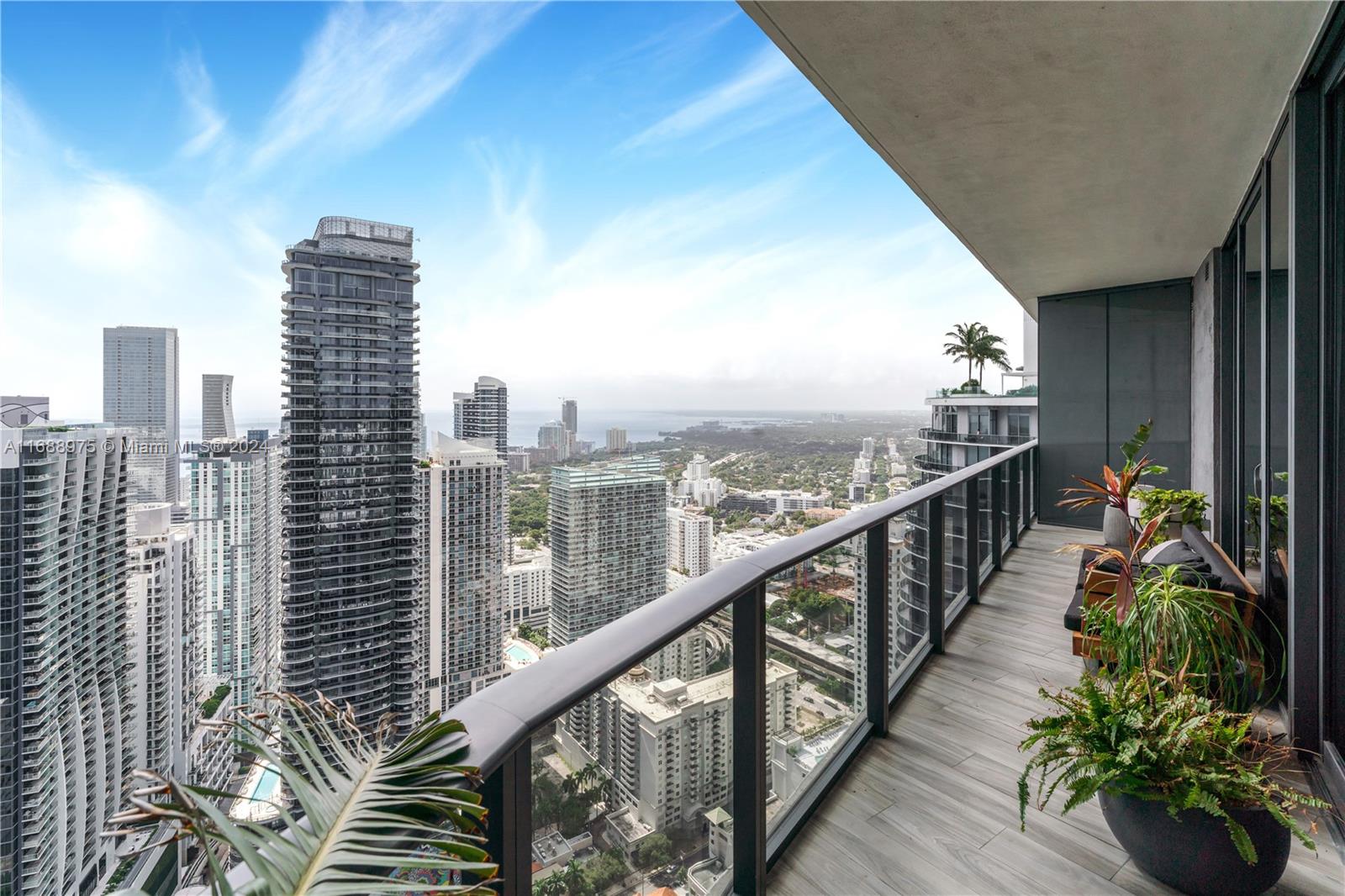 801 S Miami Ave #5105, Miami FL 33130