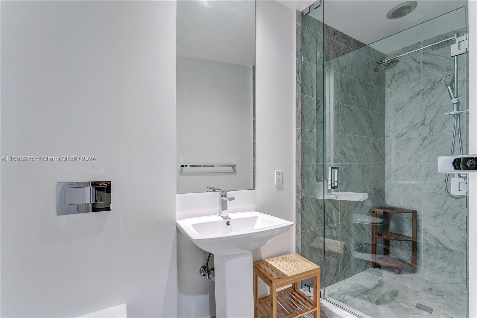 801 S Miami Ave #5105, Miami FL 33130