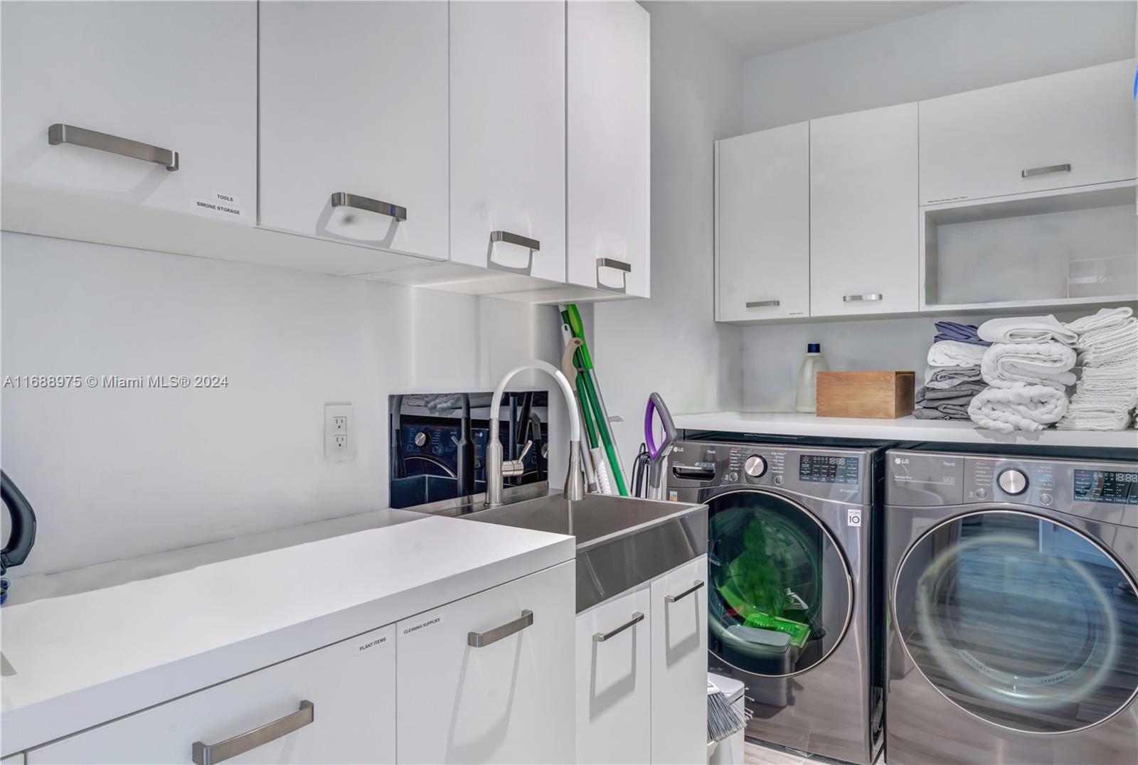 801 S Miami Ave #5105, Miami FL 33130