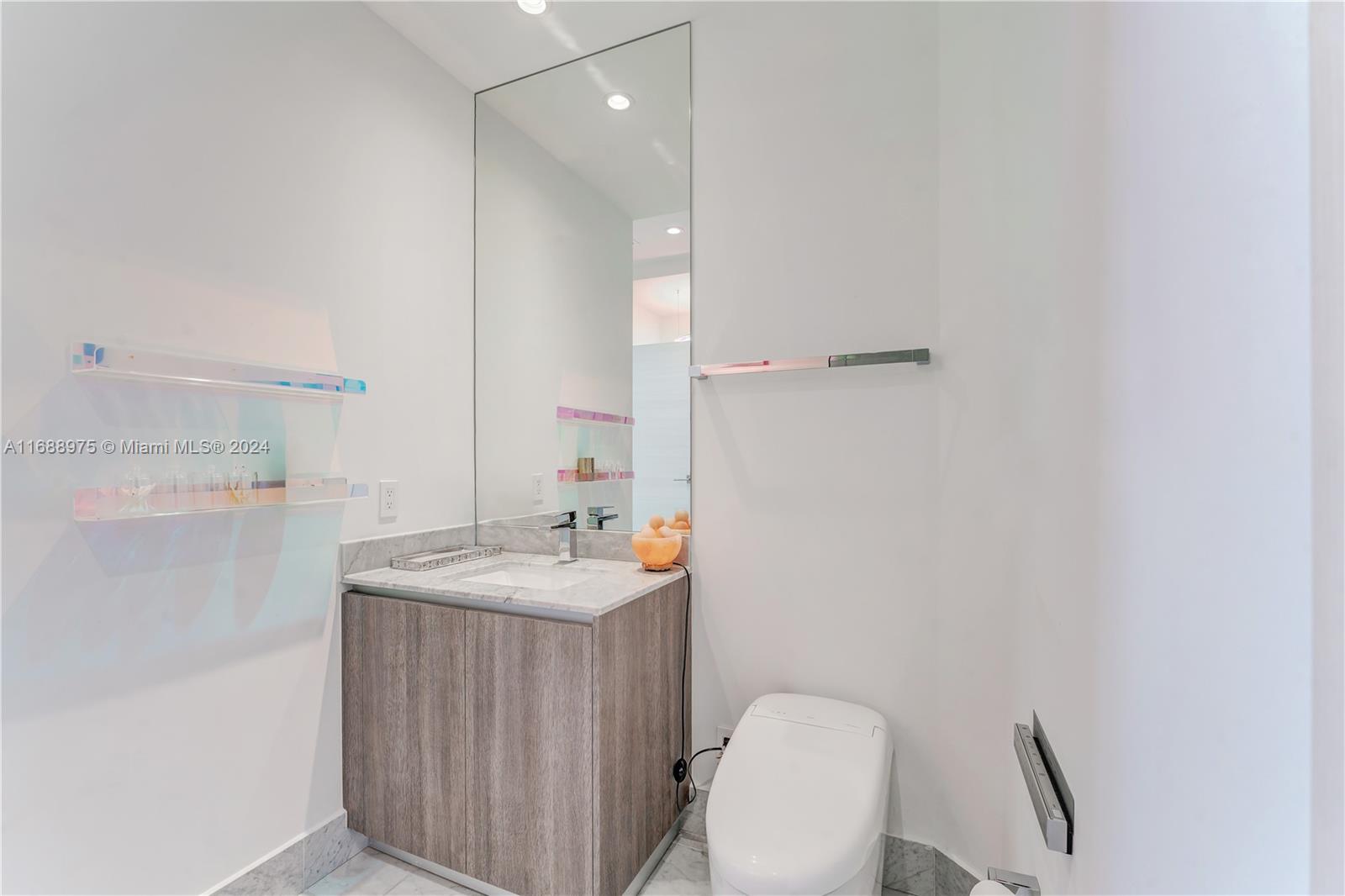 801 S Miami Ave #5105, Miami FL 33130