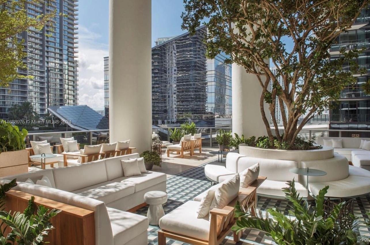 801 S Miami Ave #5105, Miami FL 33130