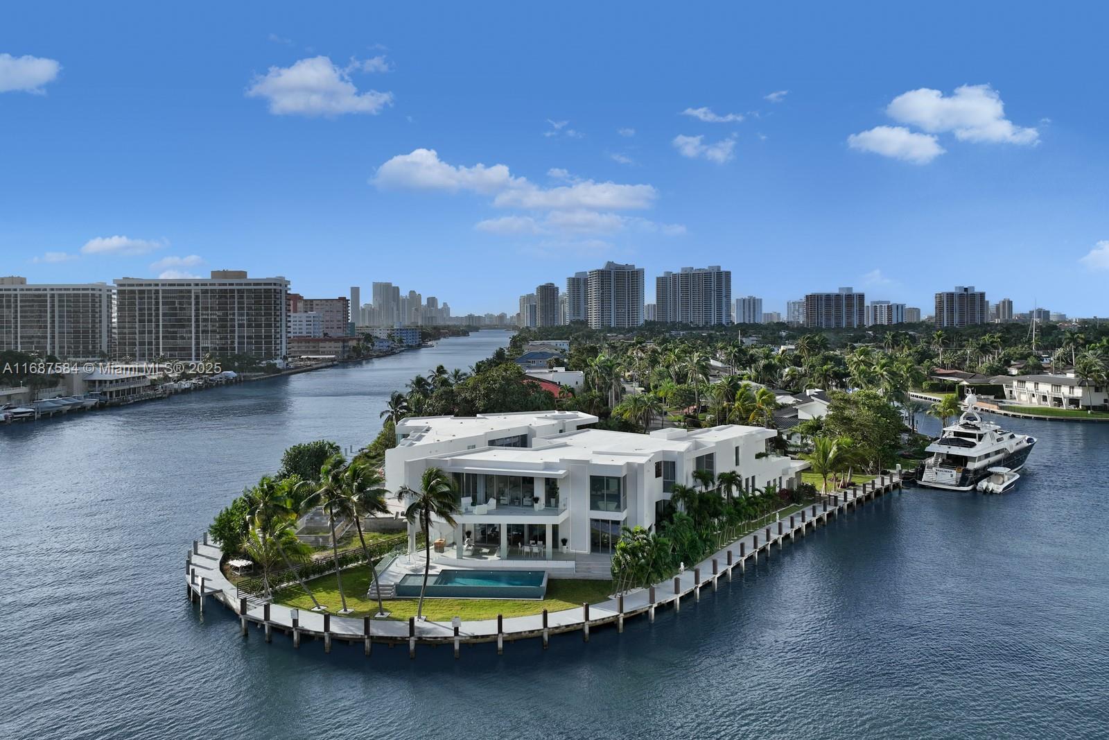 501 Palm Dr Hallandale Beach, FL 33009