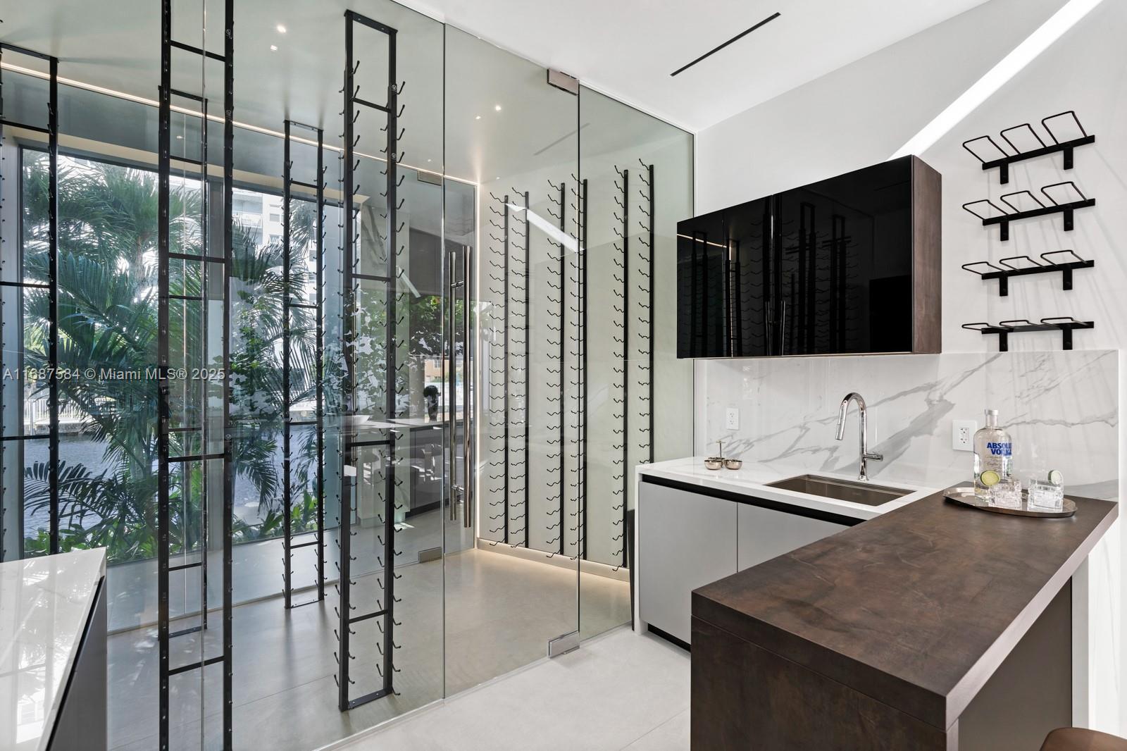 501 Palm Dr, Hallandale Beach, Florida image 25