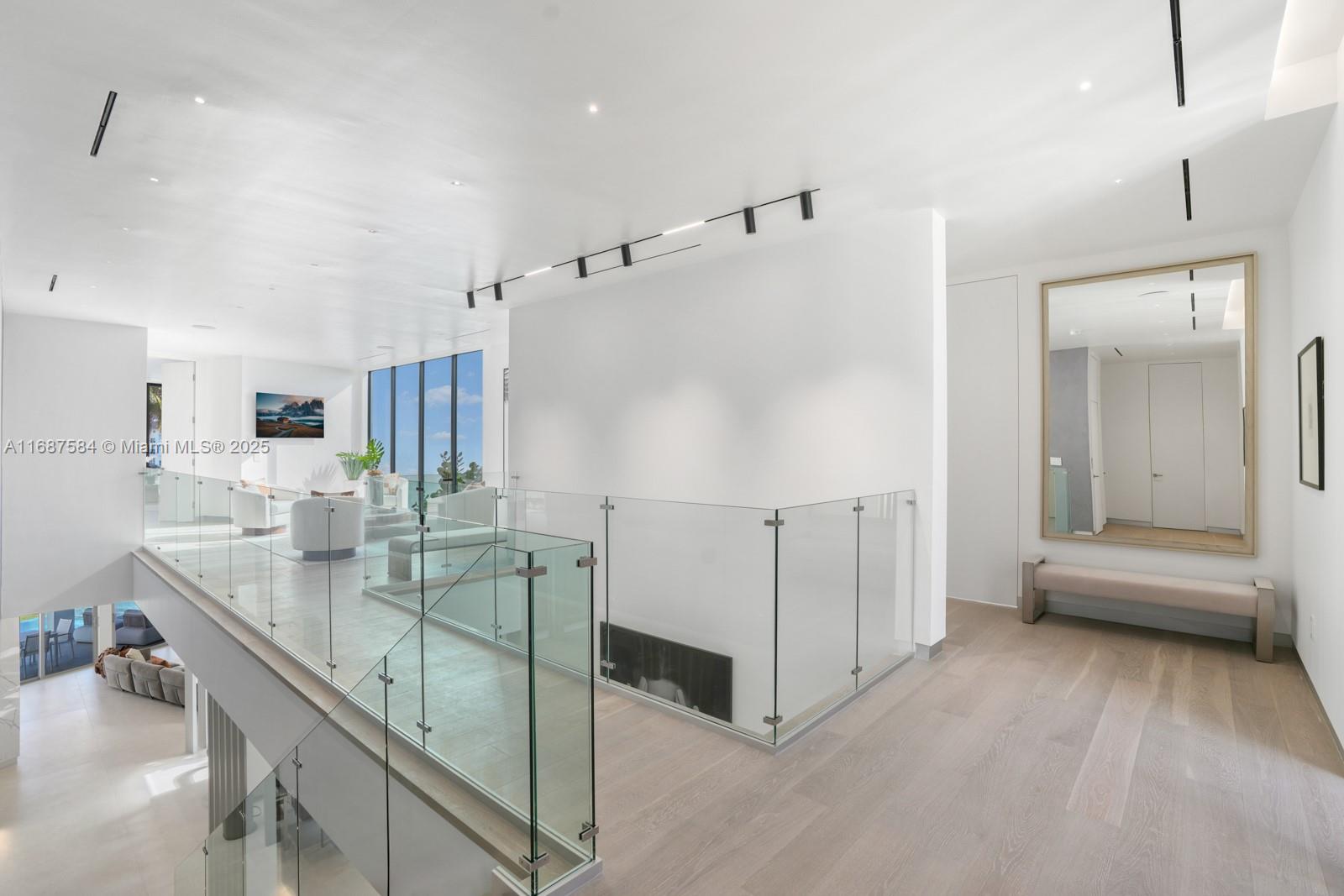 501 Palm Dr, Hallandale Beach, Florida image 27