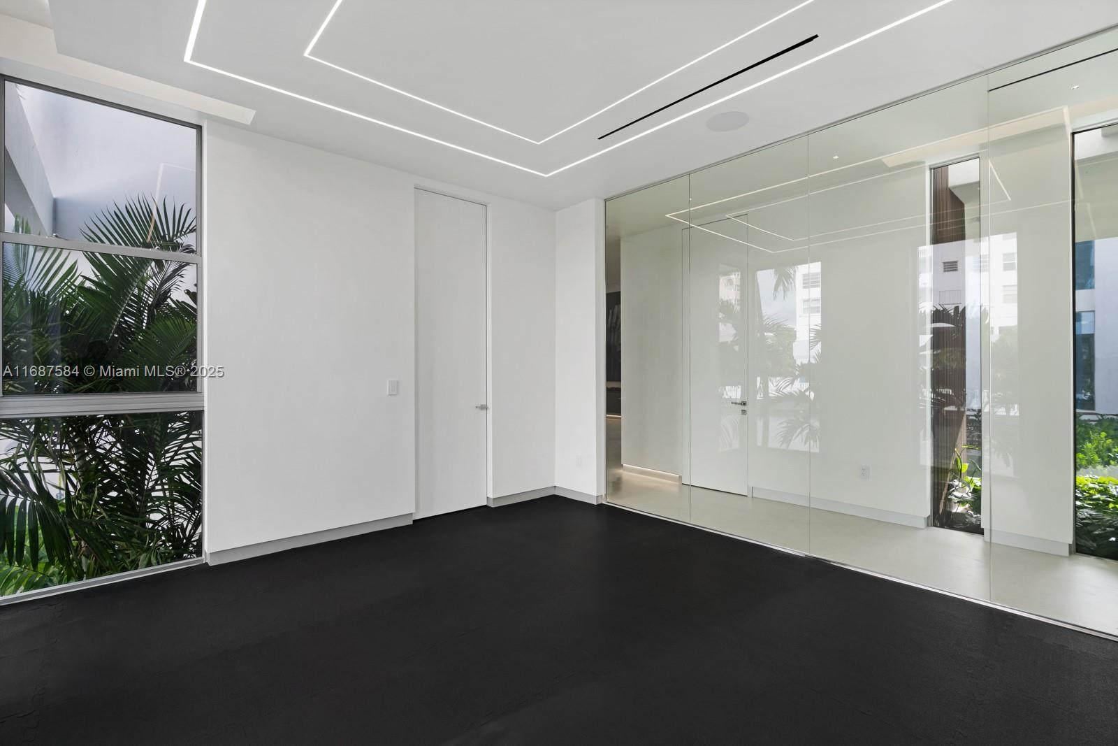 501 Palm Dr, Hallandale Beach, Florida image 48