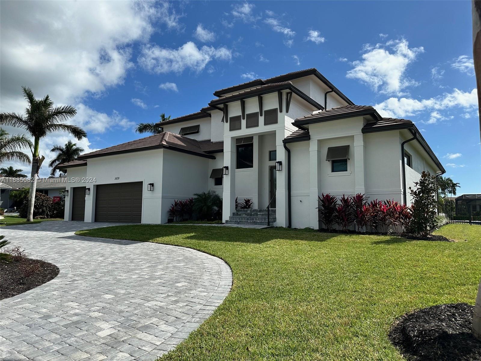 654 Bamboo Ct, Marco Island, Florida image 1