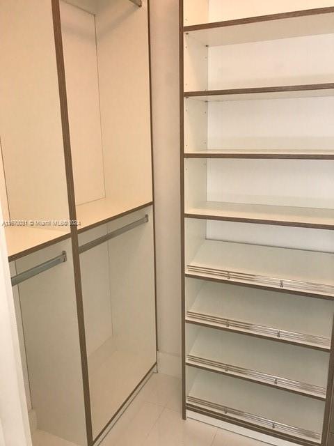 201 SW 17 Rd #305, Miami FL 33139