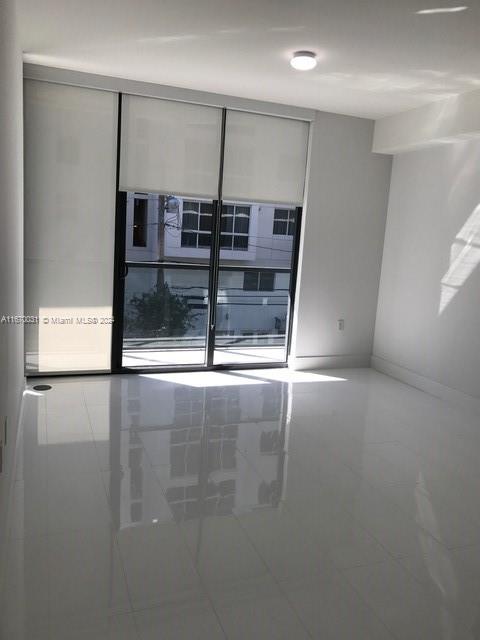 201 SW 17 Rd #305, Miami FL 33139