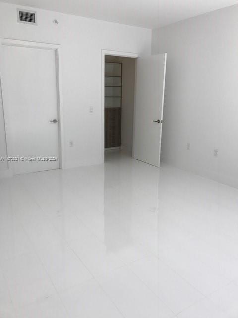 201 SW 17 Rd #305, Miami FL 33139