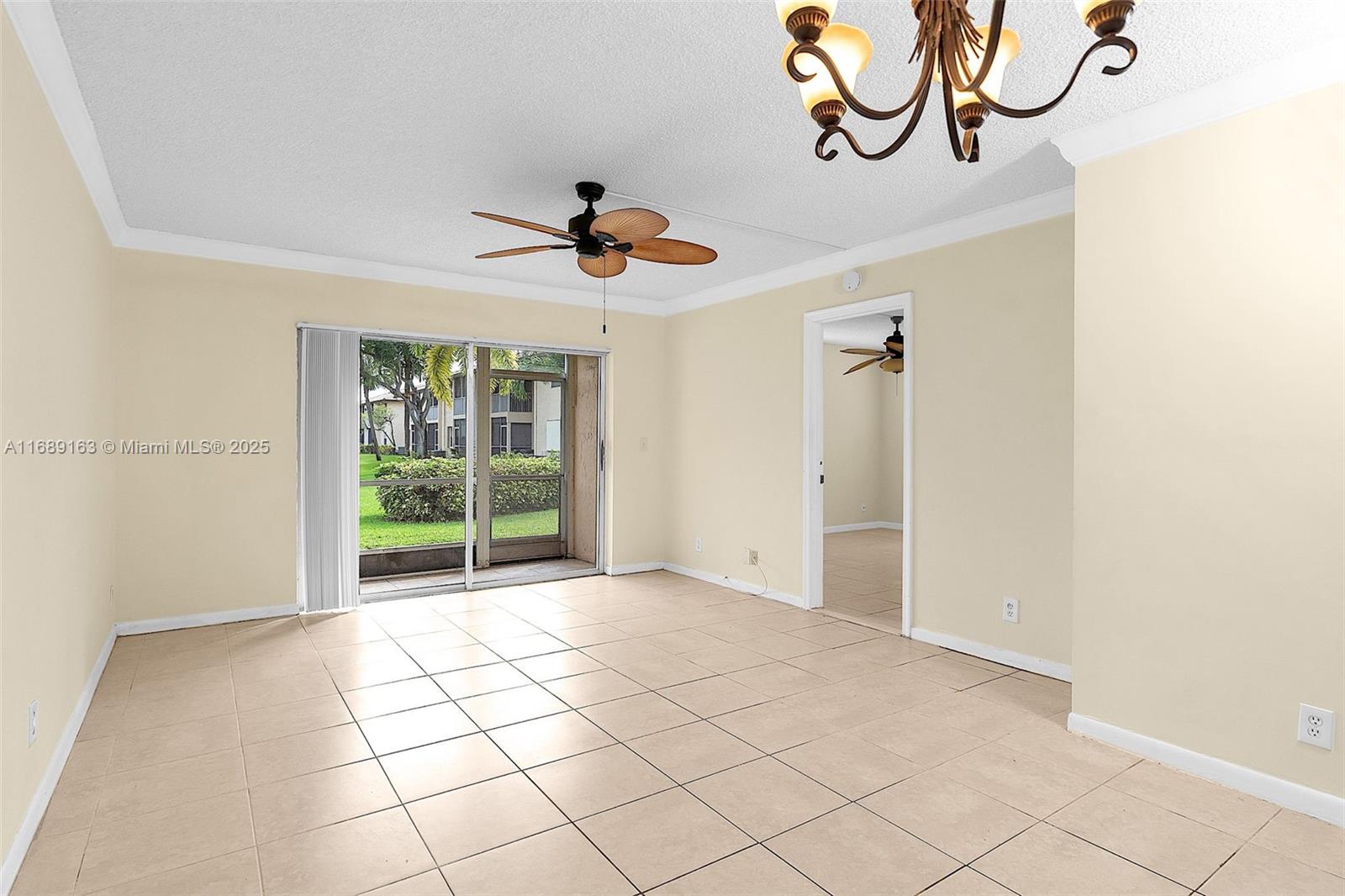 5571 Lakeside Dr #106, Margate, Florida image 21