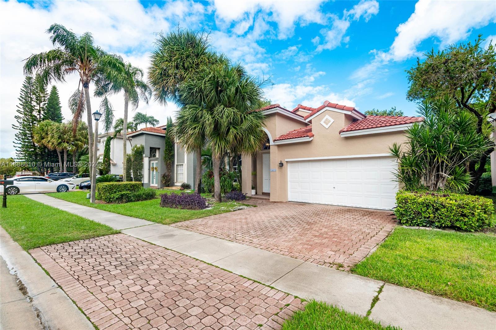 15643 SW 16th St, Pembroke Pines, Florida image 3