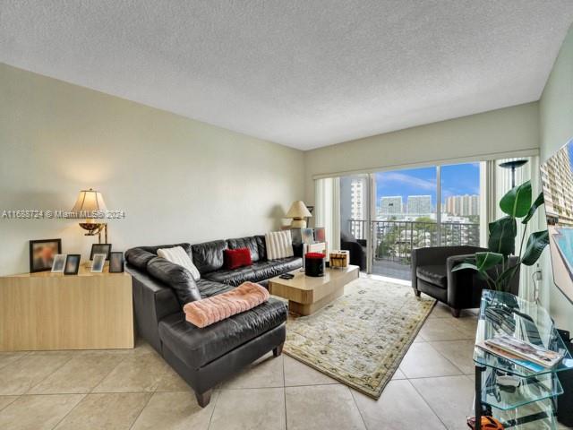 500 Bayview Dr #931, Sunny Isles Beach, Florida image 1