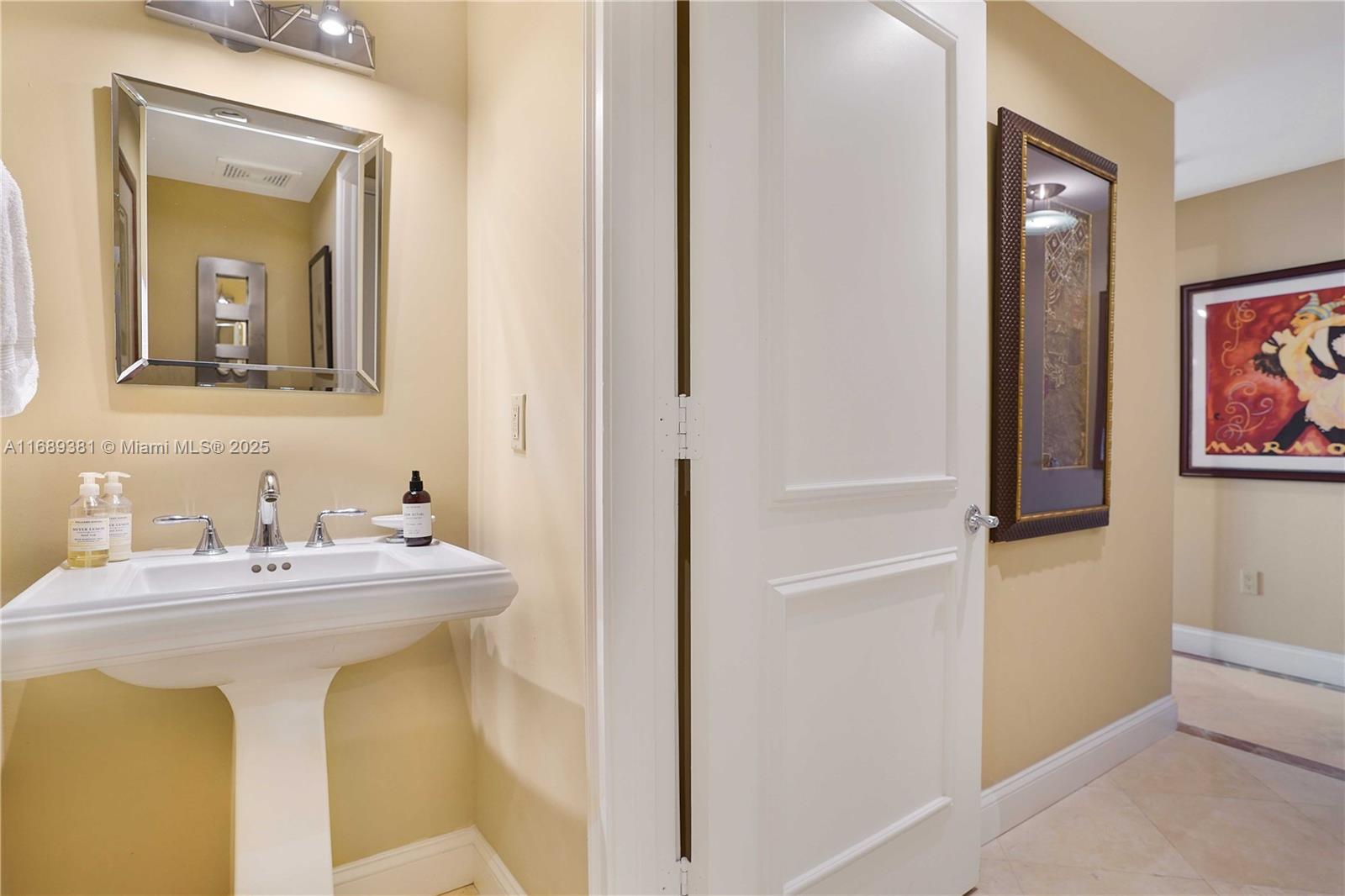 3350 SW 27th Ave #1905, Coconut Grove FL 33133