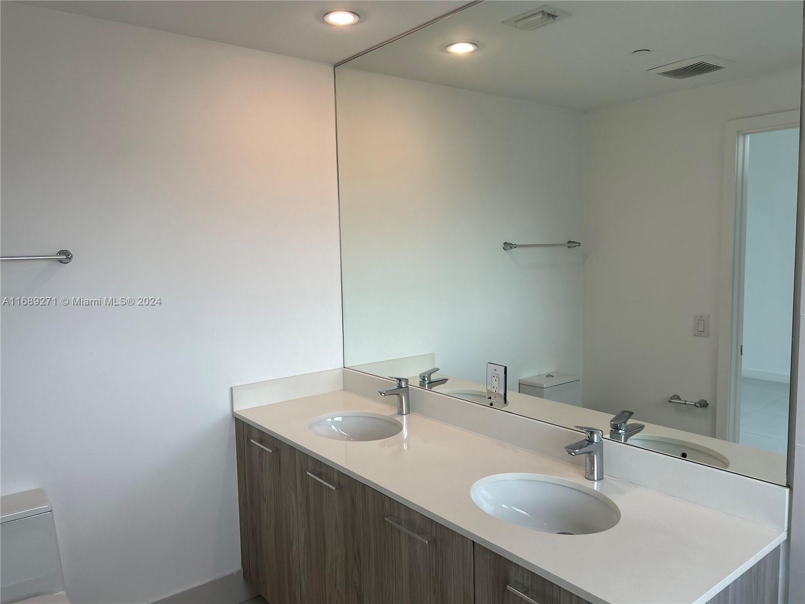 501 NE 31st St #2909, Miami, Florida image 32