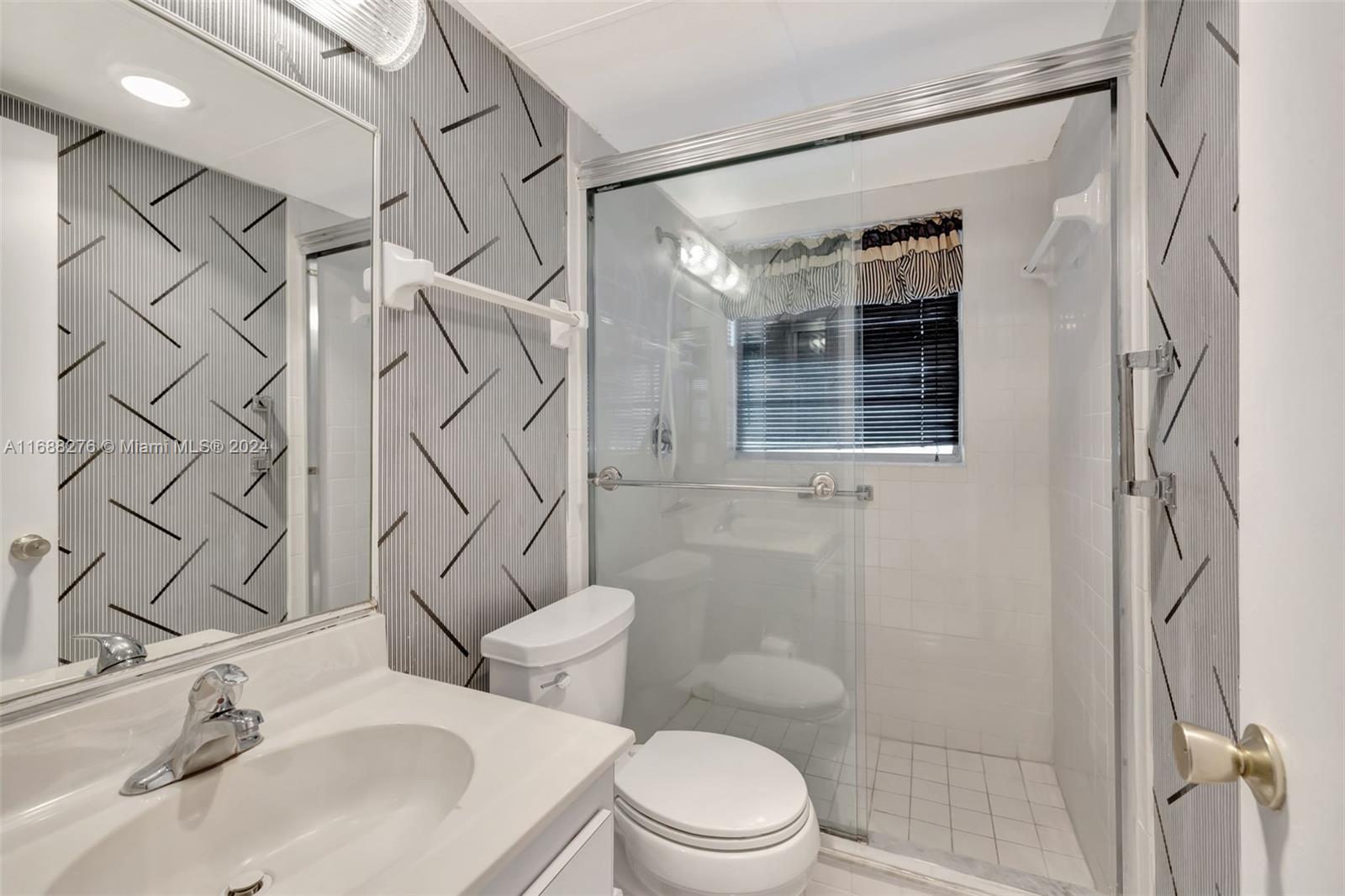 7817 Golf Cir Dr #304, Margate, Florida image 20
