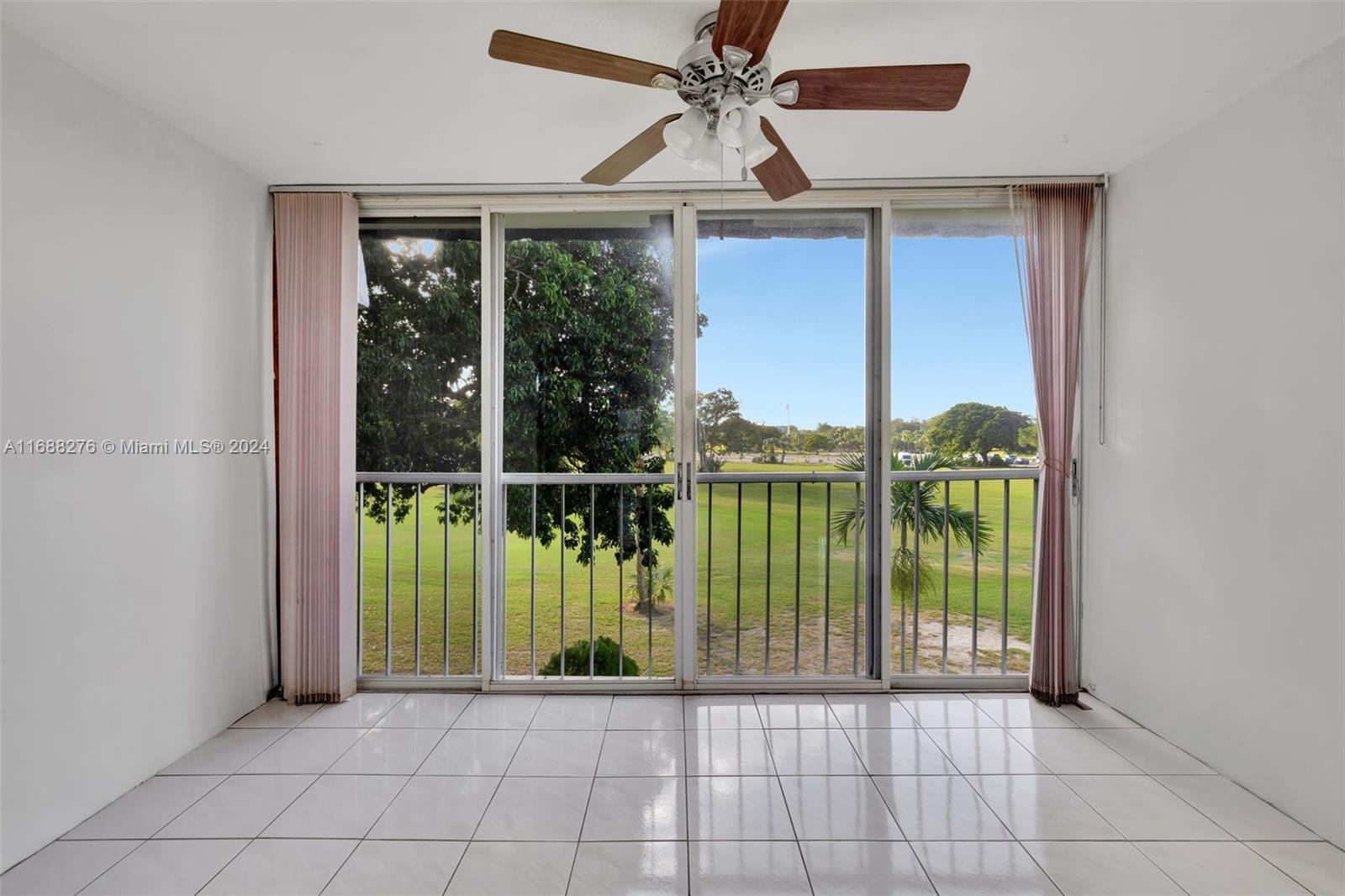 7817 Golf Cir Dr #304, Margate, Florida image 6