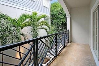 454 NE 2nd Ave #27, Fort Lauderdale, Florida image 25