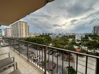 210 174th St #712, Sunny Isles Beach, Florida image 37