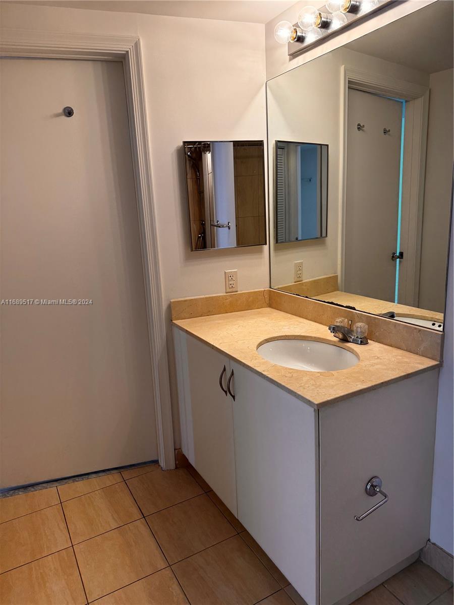 1750 N Bayshore Dr #3306, Miami, Florida image 12