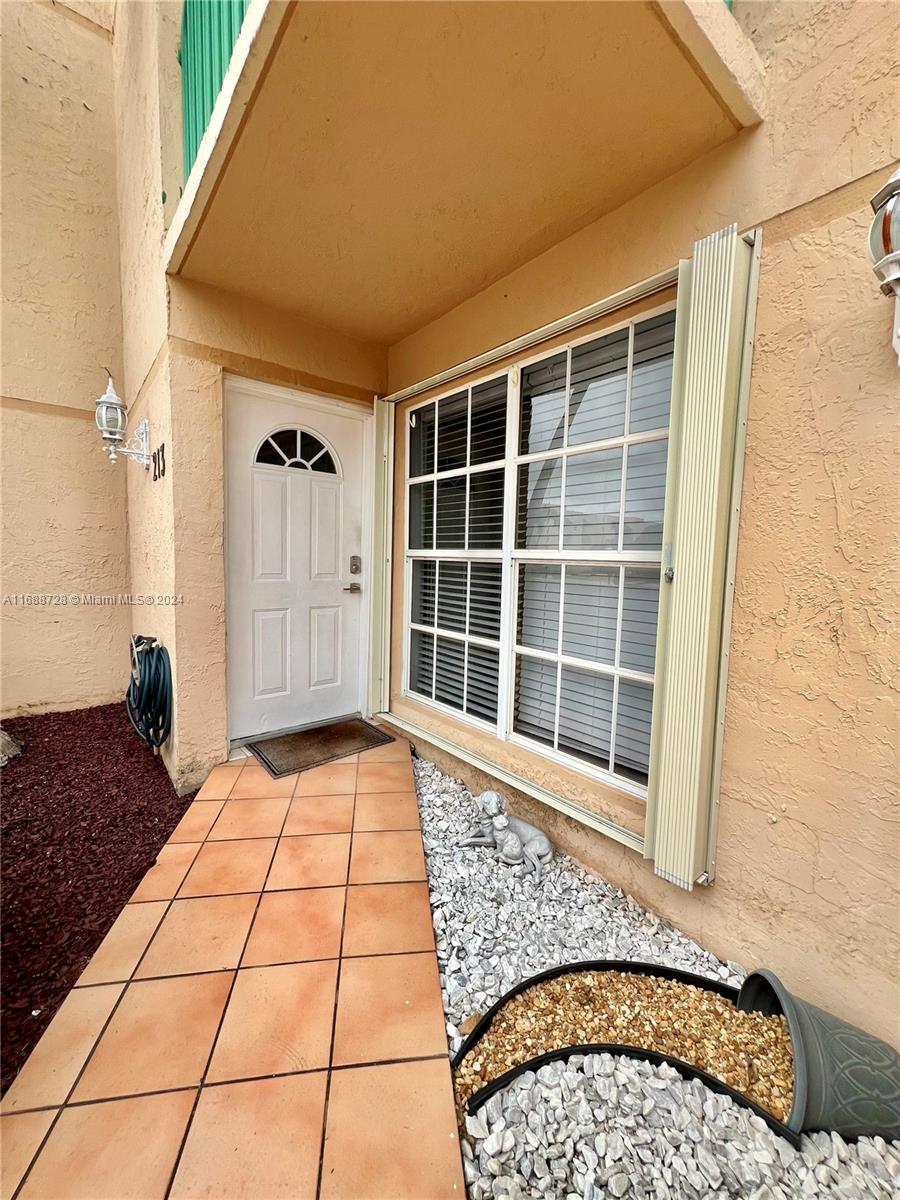 11965 SW 19th Ln #213, Miami, Florida image 3