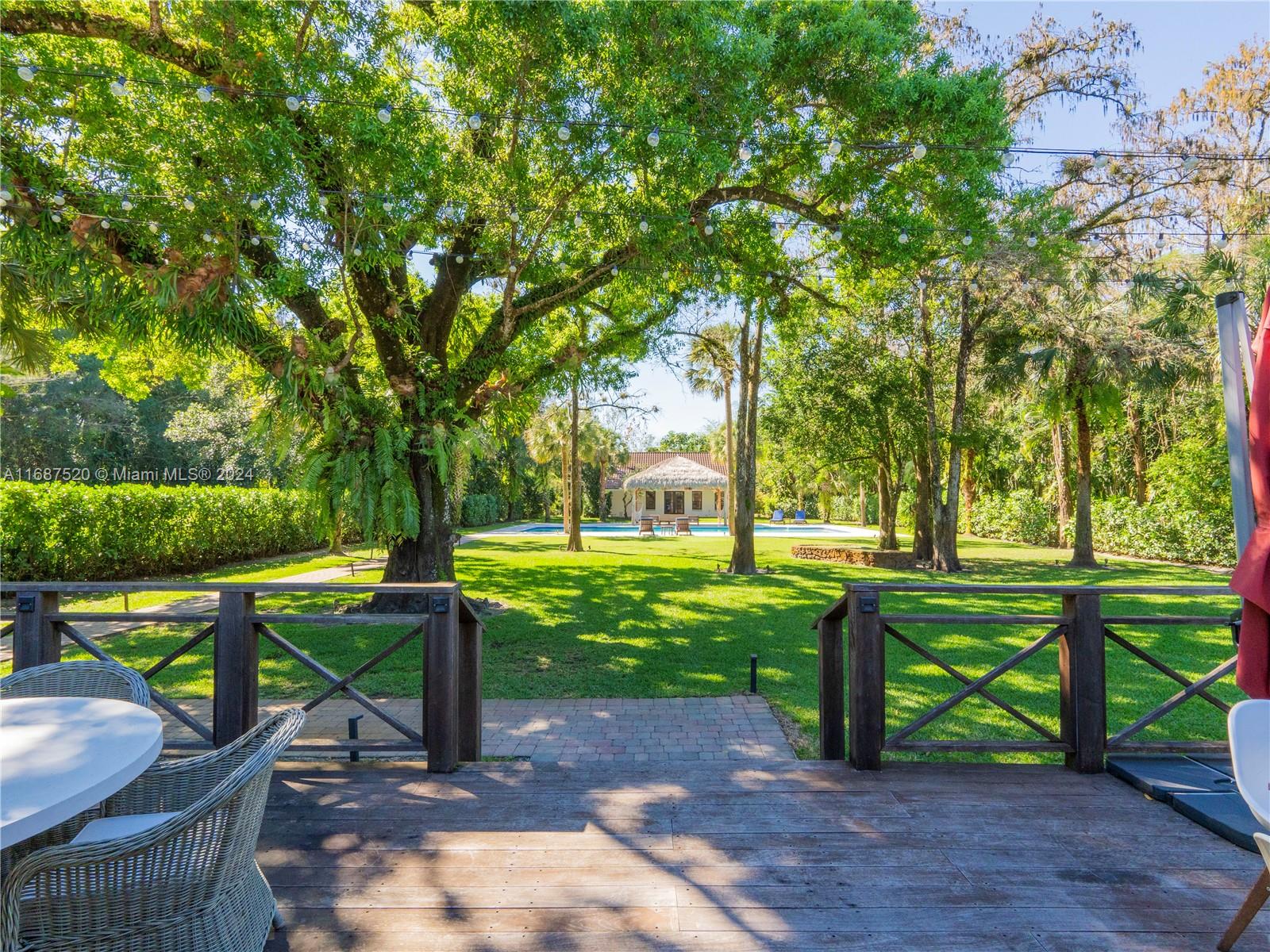 317 Bayberry Dr, Plantation, Florida image 9