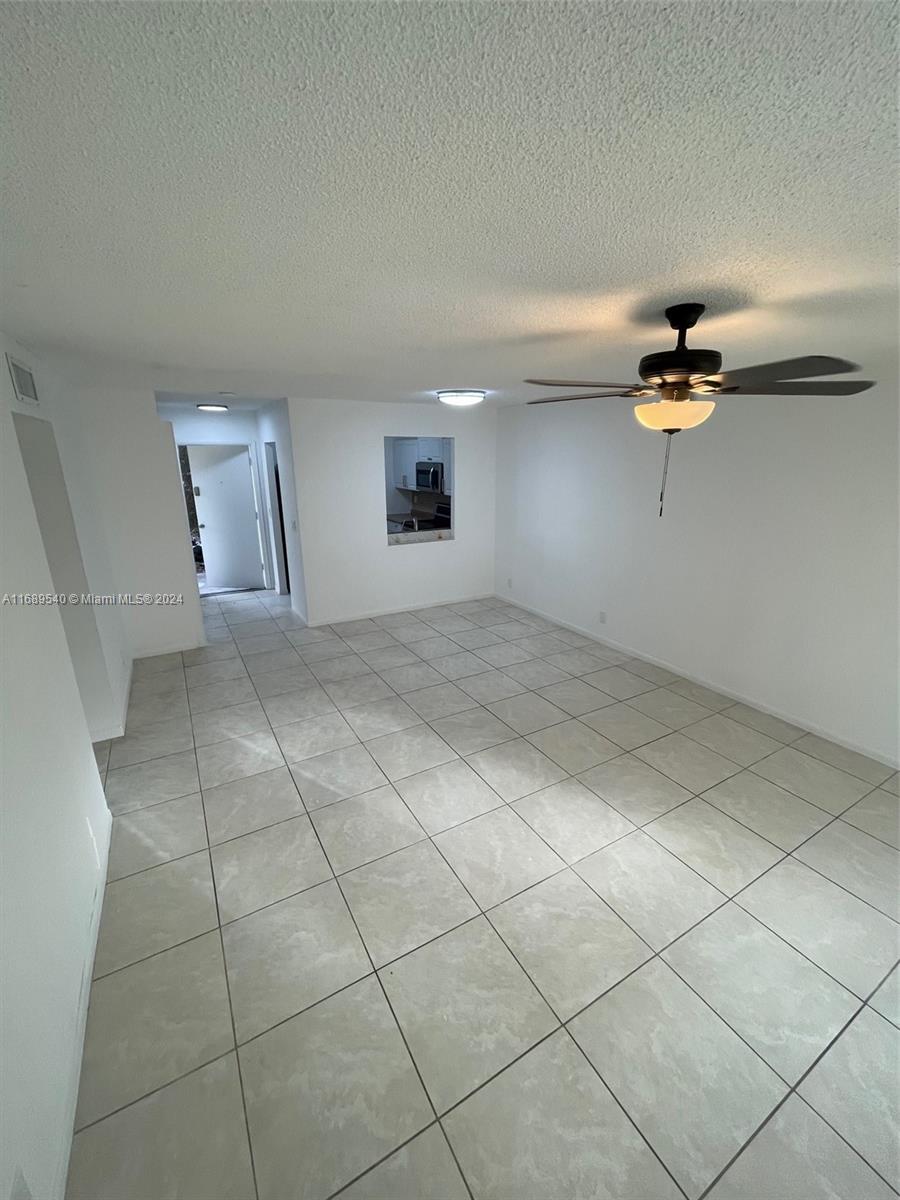 540 SE 2nd Ave #J3, Deerfield Beach, Florida image 3