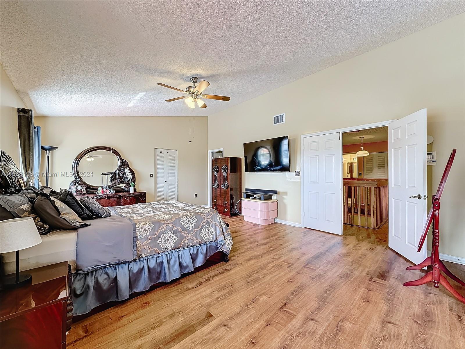 7807 NW 187th Ter, Hialeah, Florida image 31