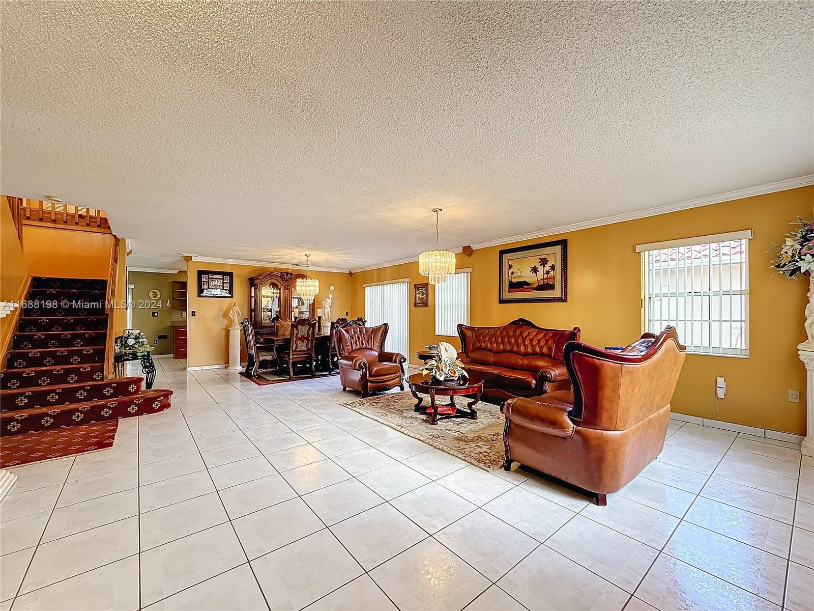 7807 NW 187th Ter, Hialeah, Florida image 5