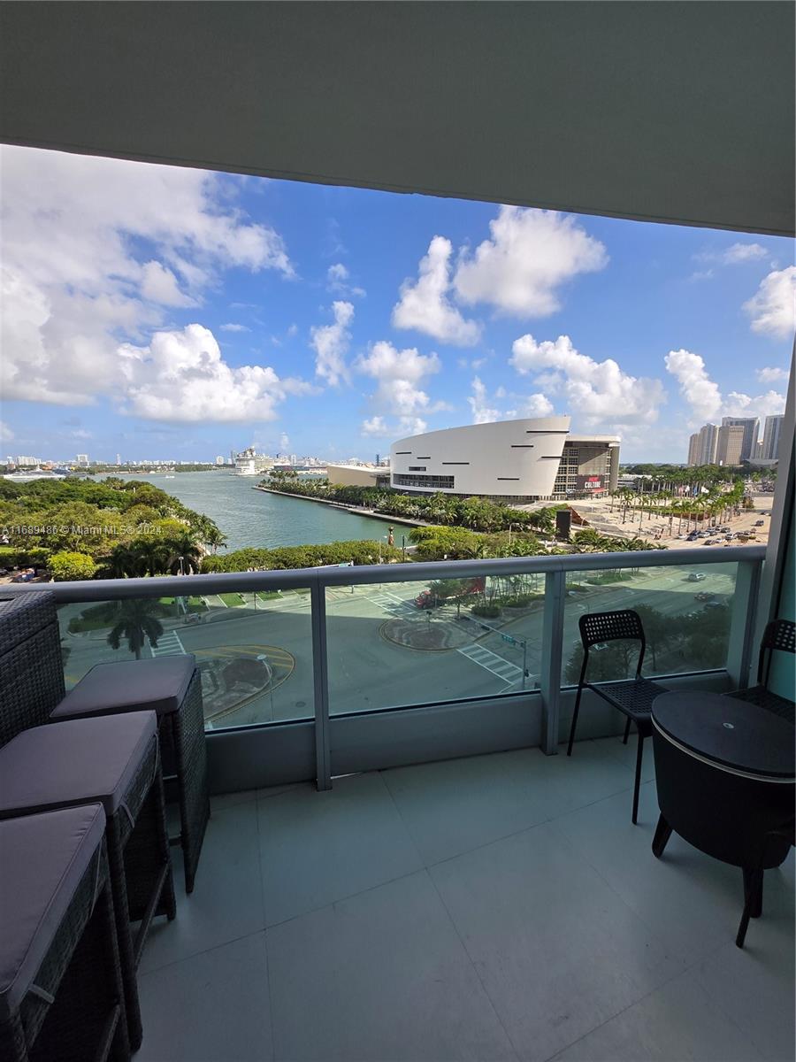 900 E Biscayne Blvd #903, Miami FL 33132