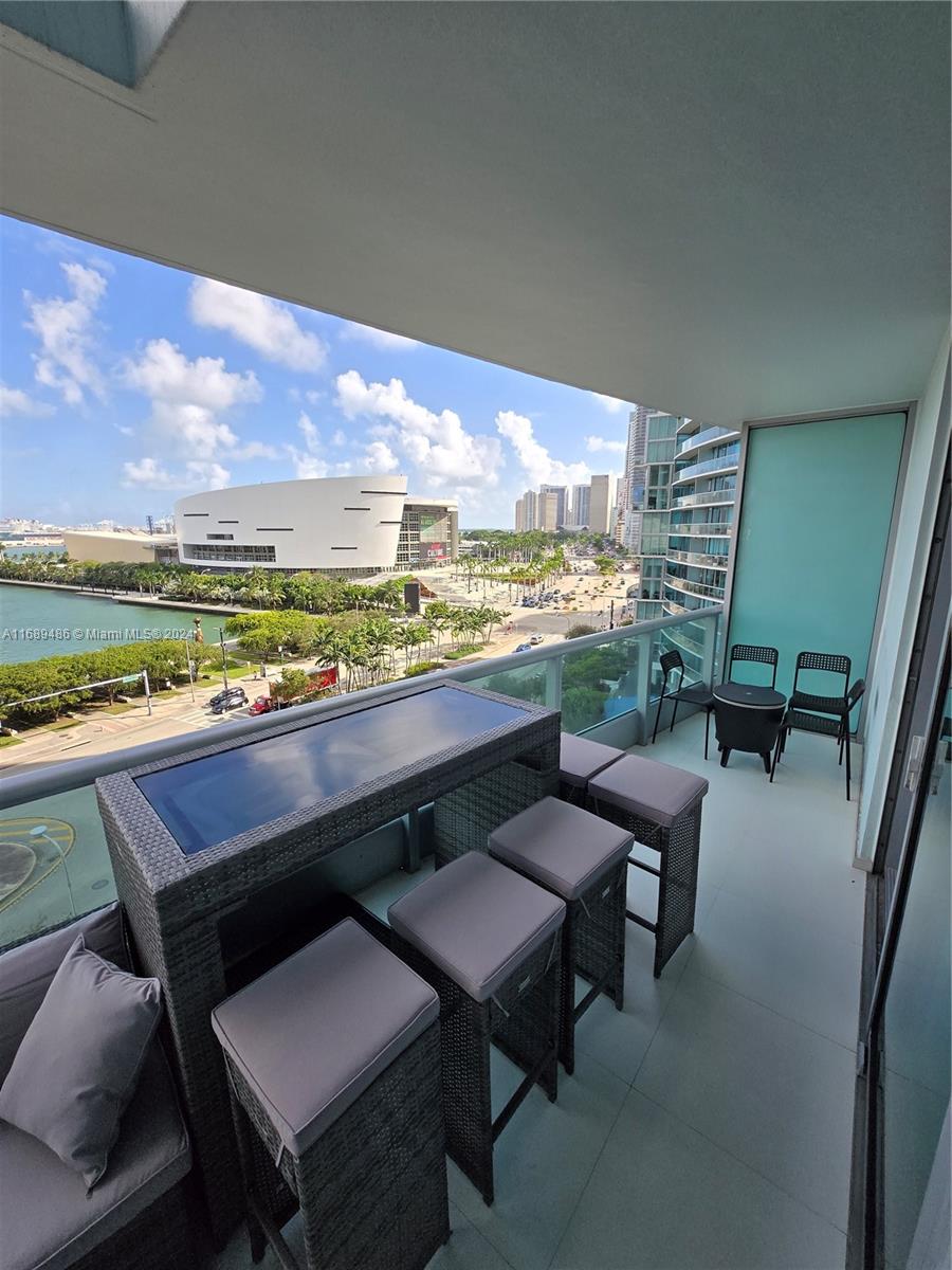 900 E Biscayne Blvd #903, Miami FL 33132