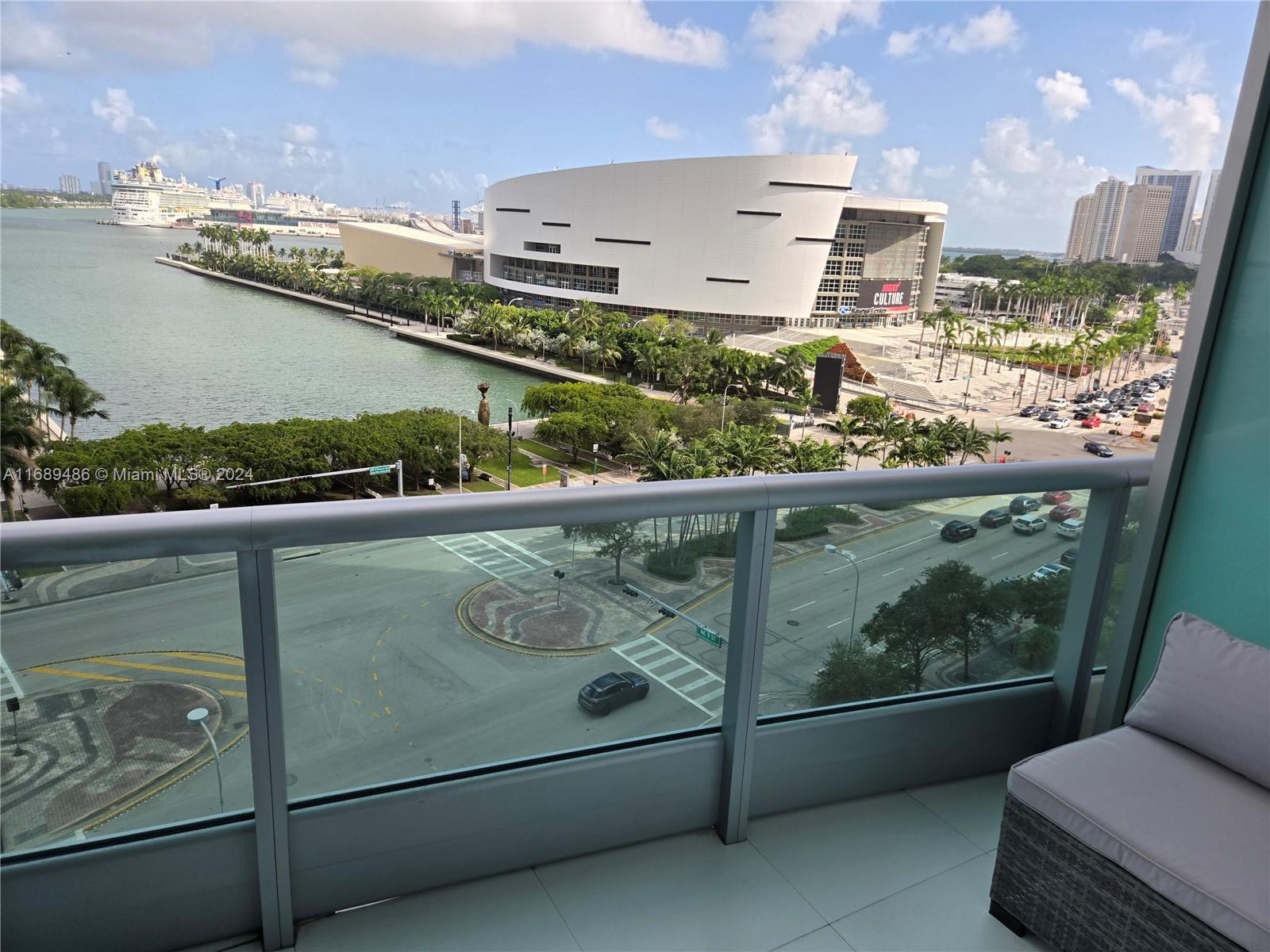 900 E Biscayne Blvd #903, Miami FL 33132