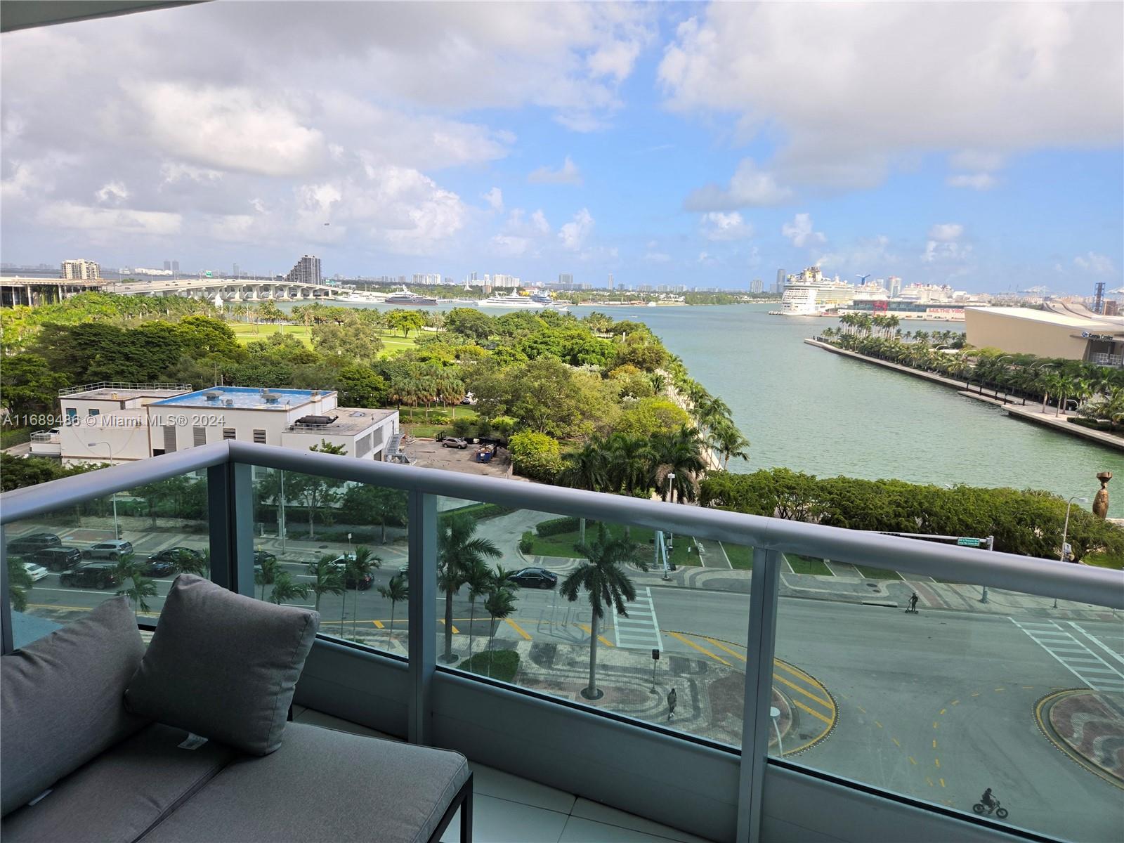 900 E Biscayne Blvd #903, Miami FL 33132