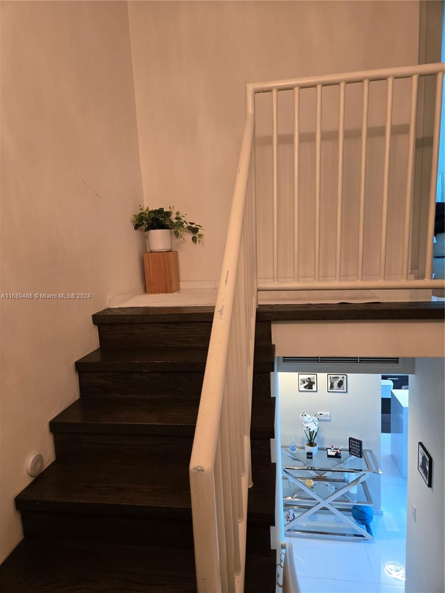 900 E Biscayne Blvd #903, Miami FL 33132
