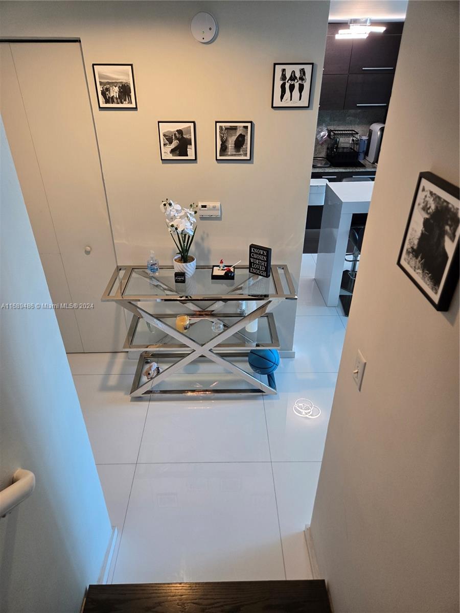 900 E Biscayne Blvd #903, Miami FL 33132