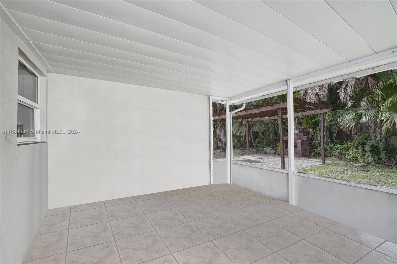 3017 NE 3rd Ave, Wilton Manors, Florida image 10