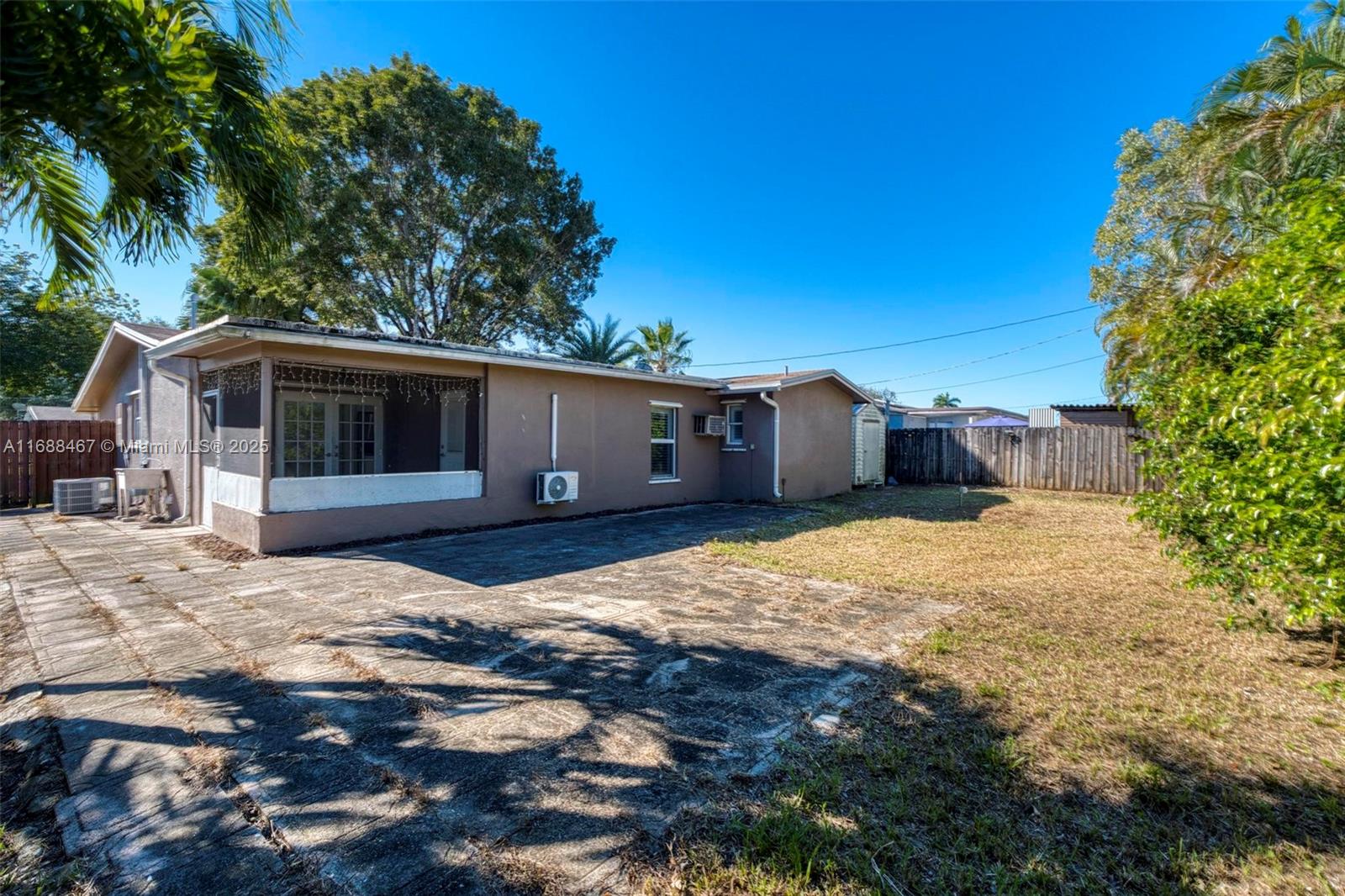 12211 NW 29th St, Sunrise, Florida image 32