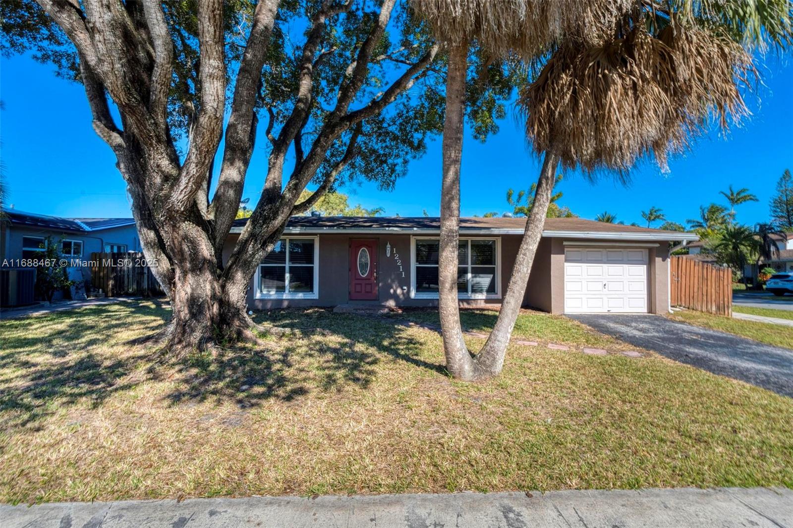 12211 NW 29th St, Sunrise, Florida image 36