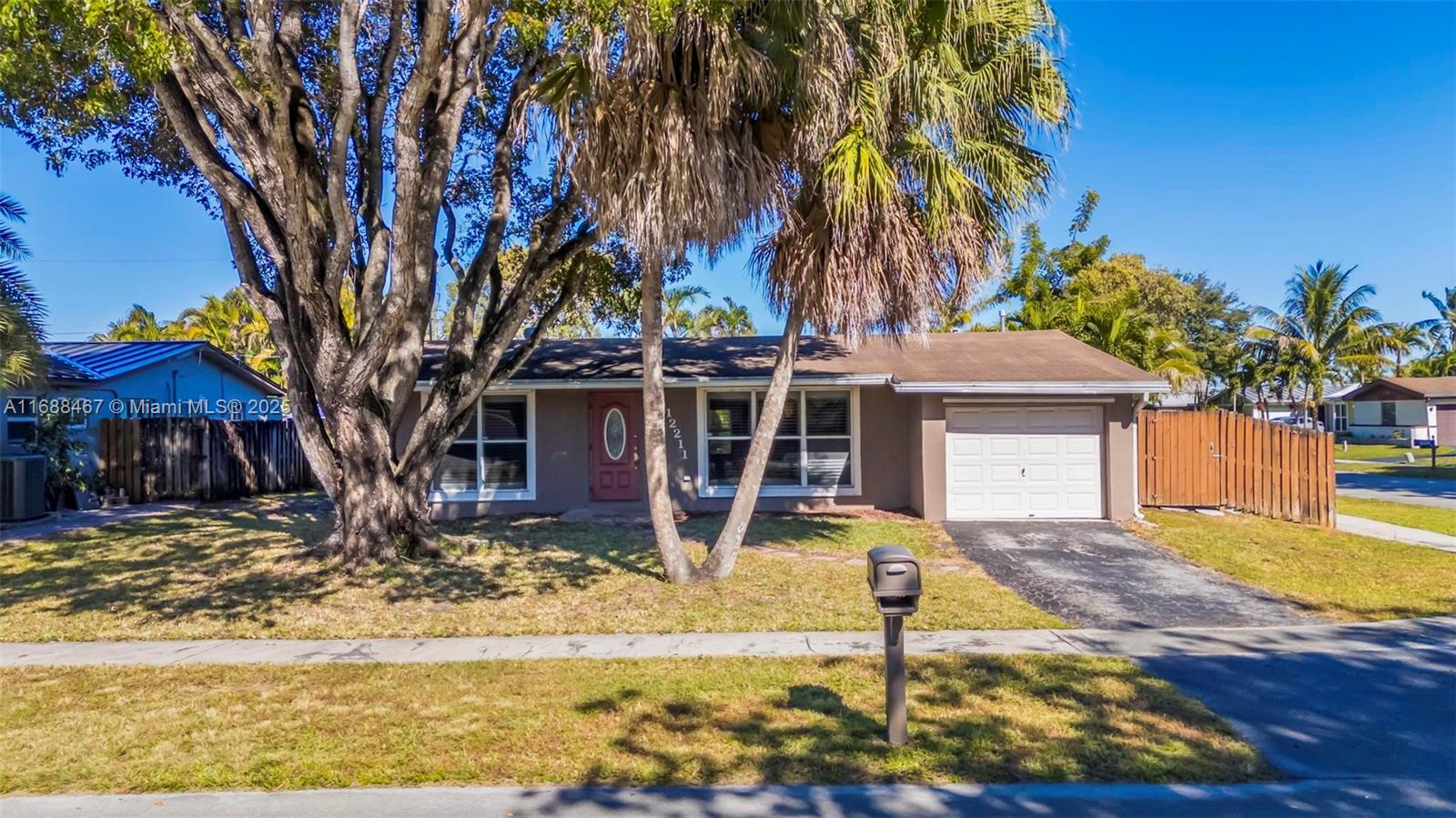 12211 NW 29th St, Sunrise, Florida image 41