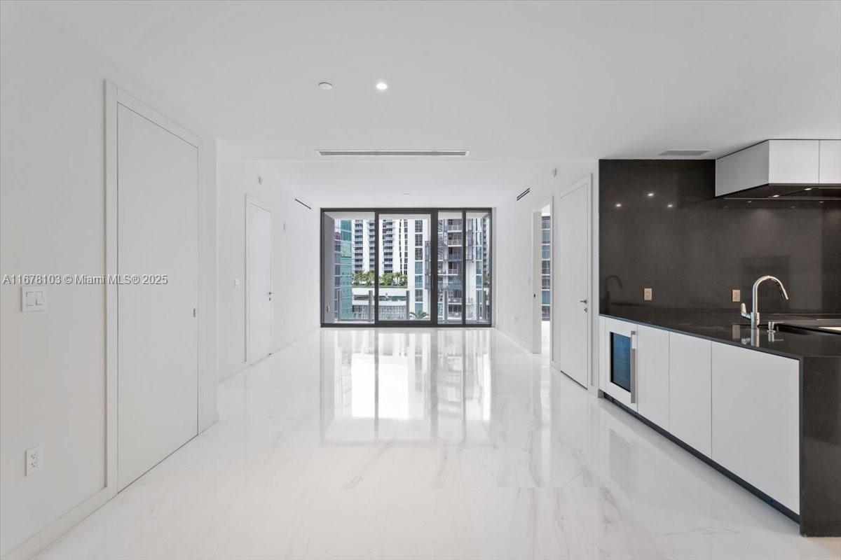Condo for Rent in Miami, FL