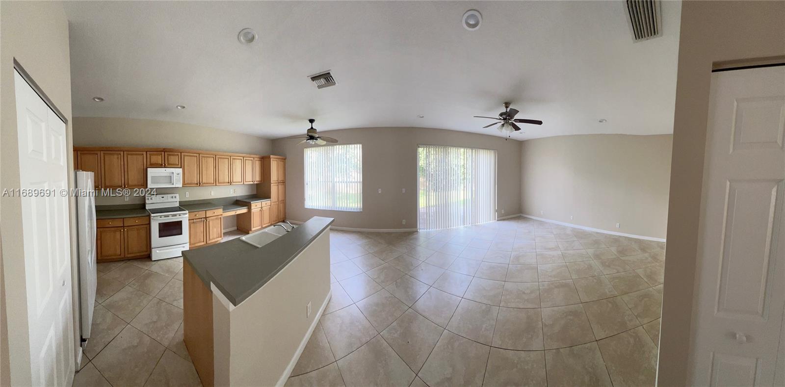 14921 SW 18th St, Miramar, Florida image 10