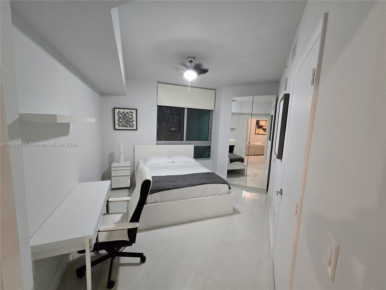 350 S Miami Ave #2109, Miami FL 33130