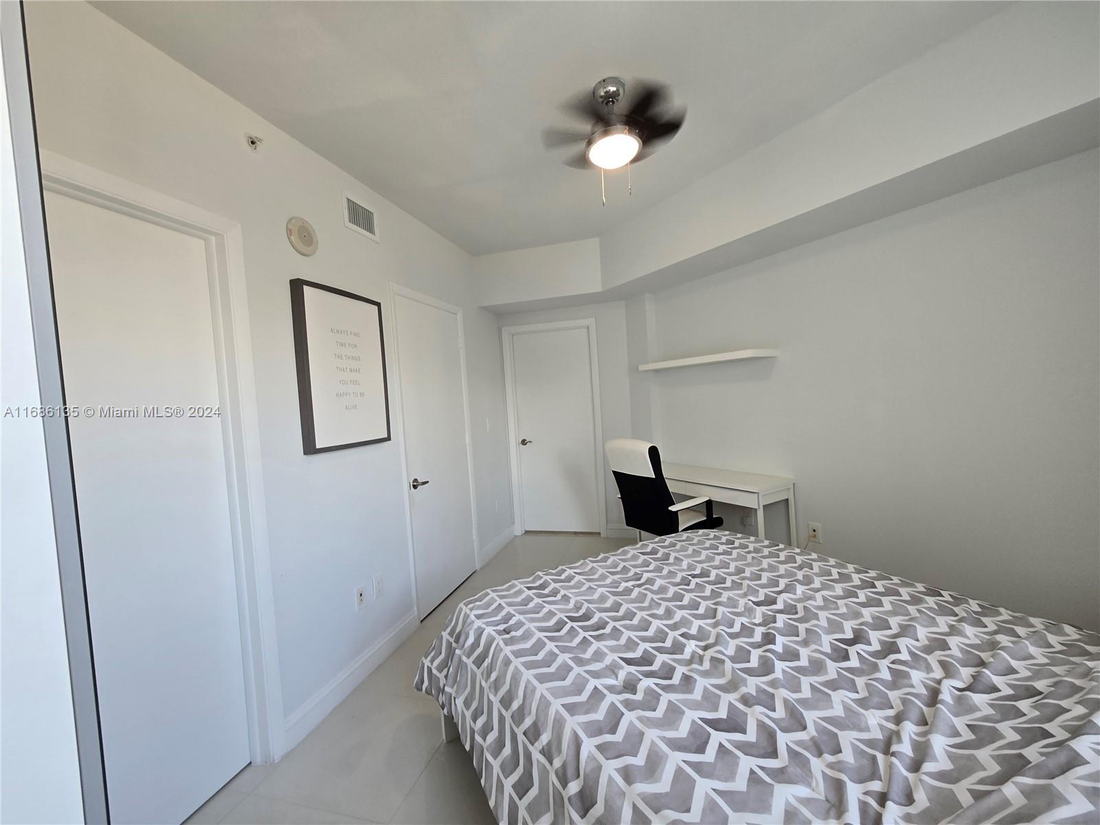 350 S Miami Ave #2109, Miami FL 33130
