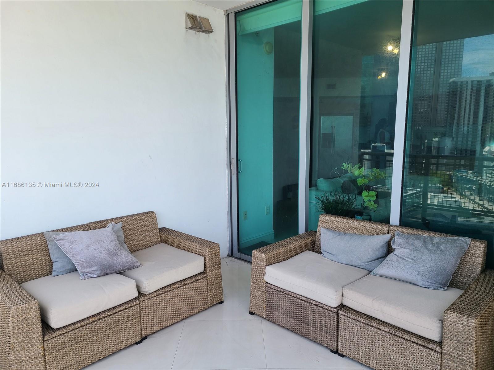 350 S Miami Ave #2109, Miami FL 33130
